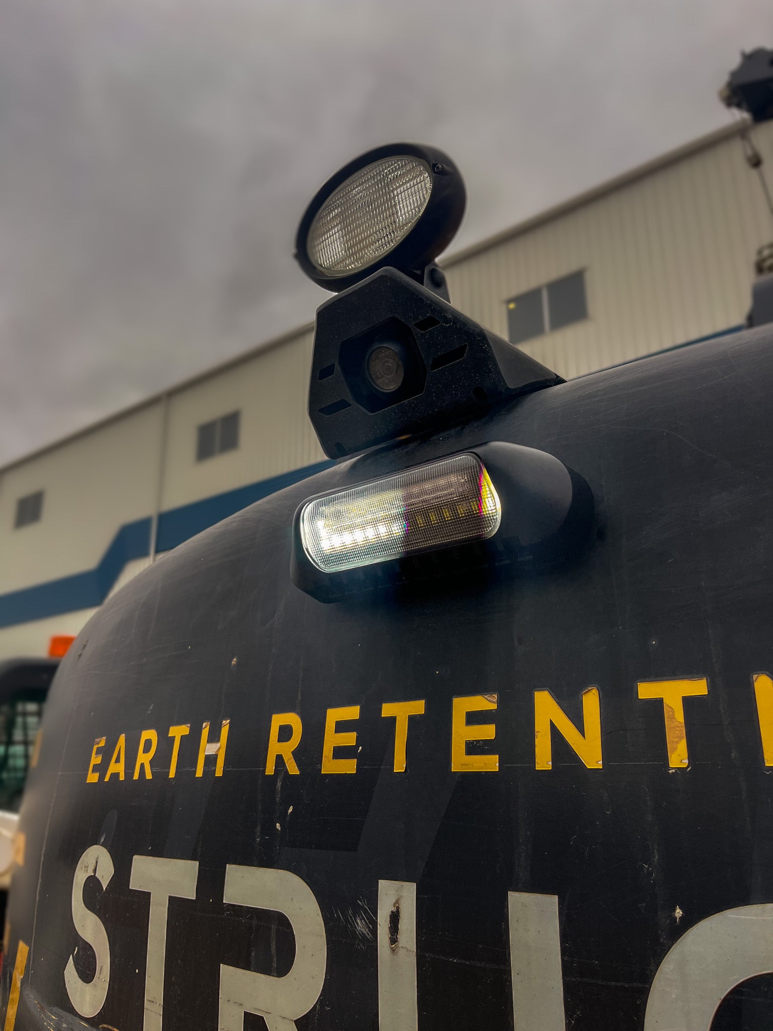 Black Wireless Work Light with Warning System and Motion Sensor